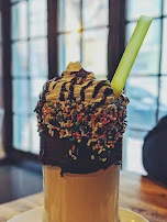 Shakes